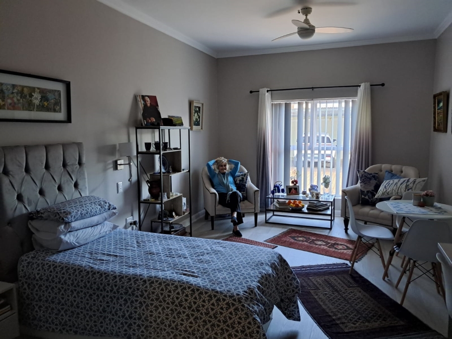 1 Bedroom Property for Sale in Stilbaai Wes Western Cape